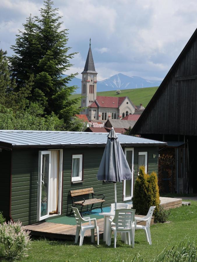 Privat Ave-Mobilhaus Villa Liptovsky Mikulas Exterior photo